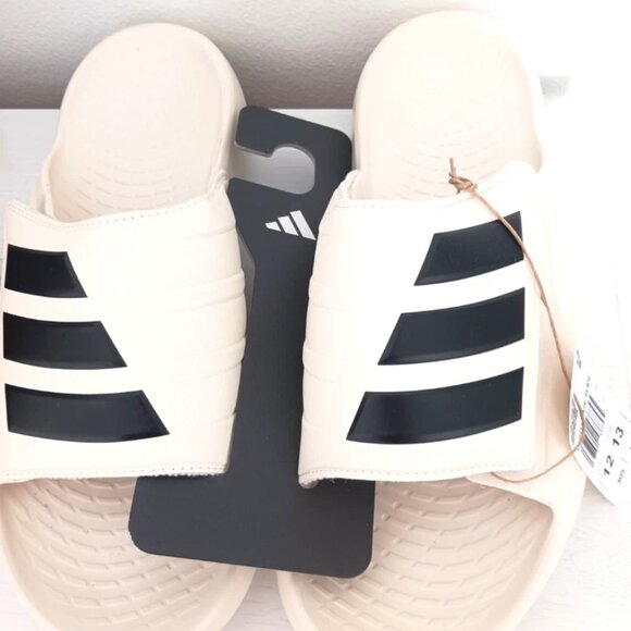 Adidas  Mens Light Blaze Slides or Sandals Size 12 Tan -New With Tags + Socks - Picture 4 of 11